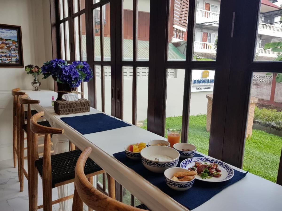 Rimwiang Hotel Чиангмай Екстериор снимка